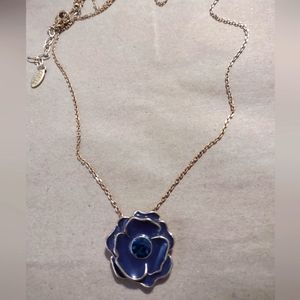 Lovely Blue Danish flower necklace